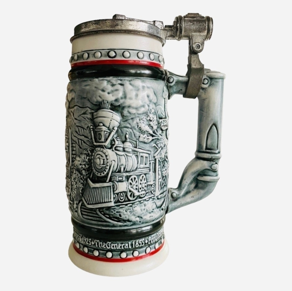 Vintage AVON Beer Mug Locomotive Train Beer Stein with Silver Lid Tankard Mug - Picture 2 of 6